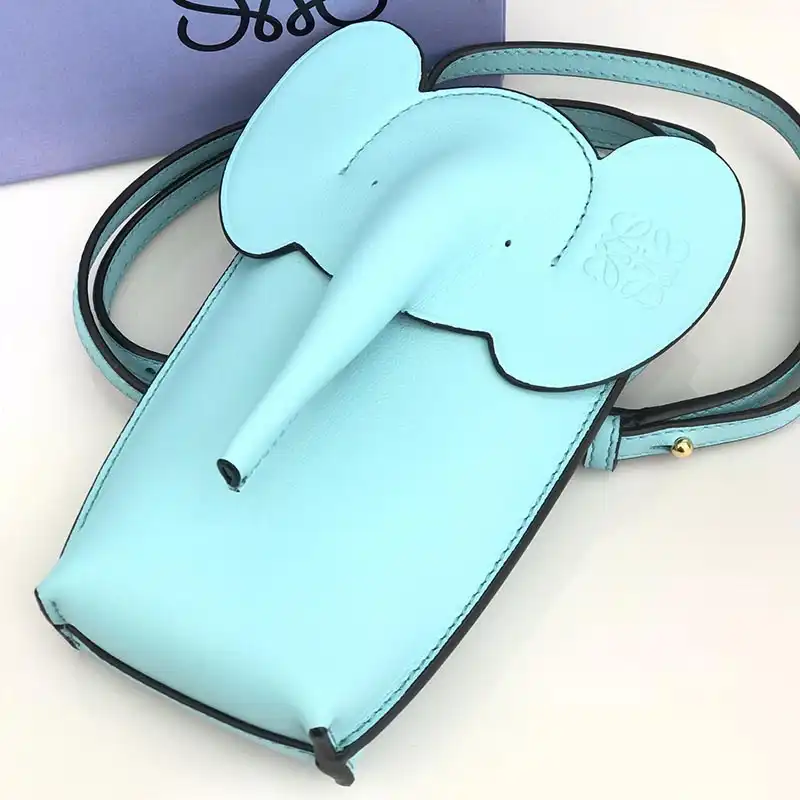 L0ew* s bags 2108ya0011