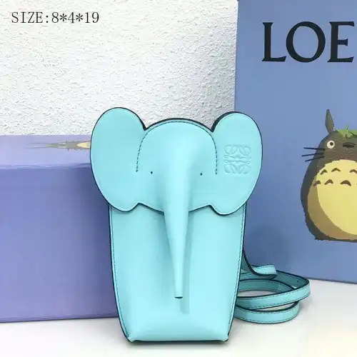 L0ew* s bags 2108ya0011