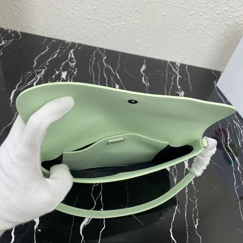 Pra*a bag 2109ya0133