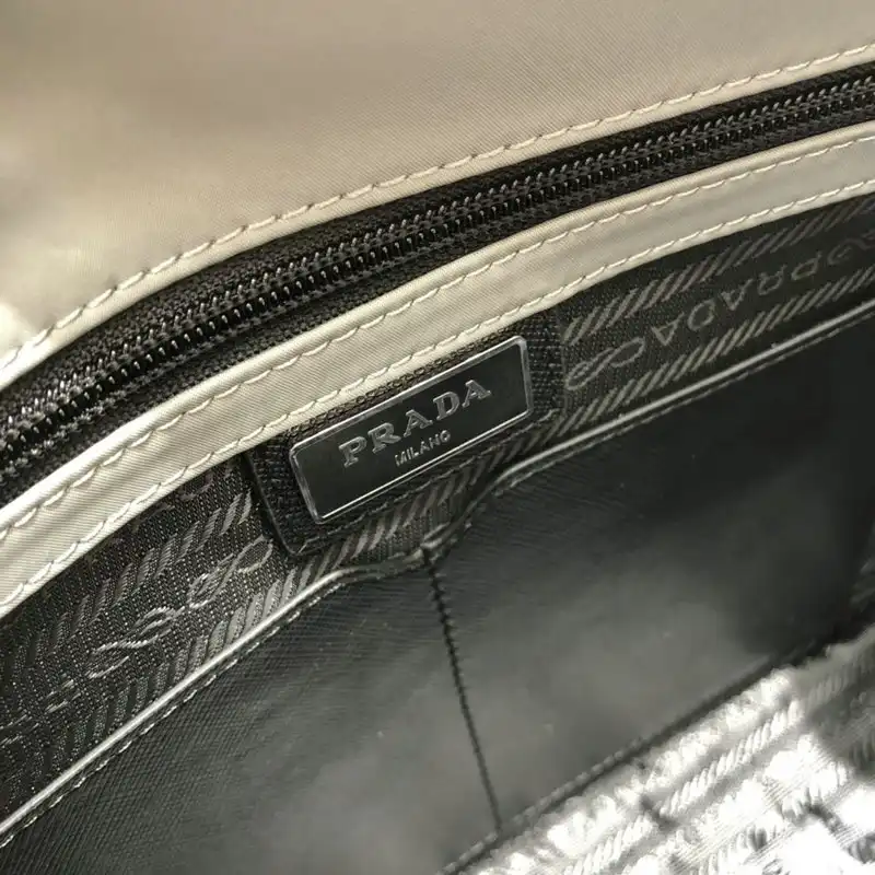 Pra*a s bags 2110yz0019