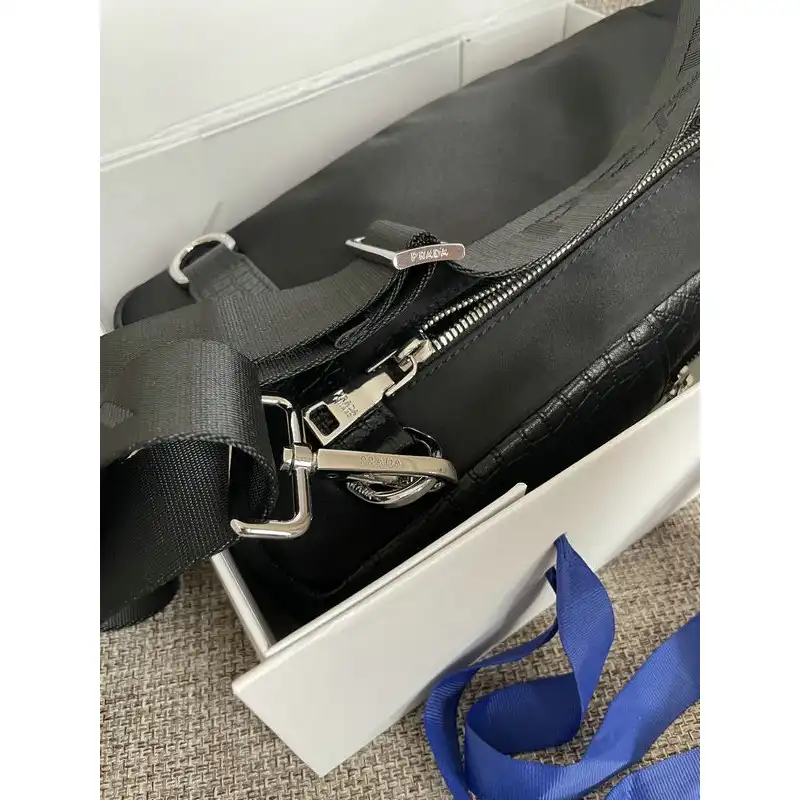 Pra*a s bags 2110yz0036