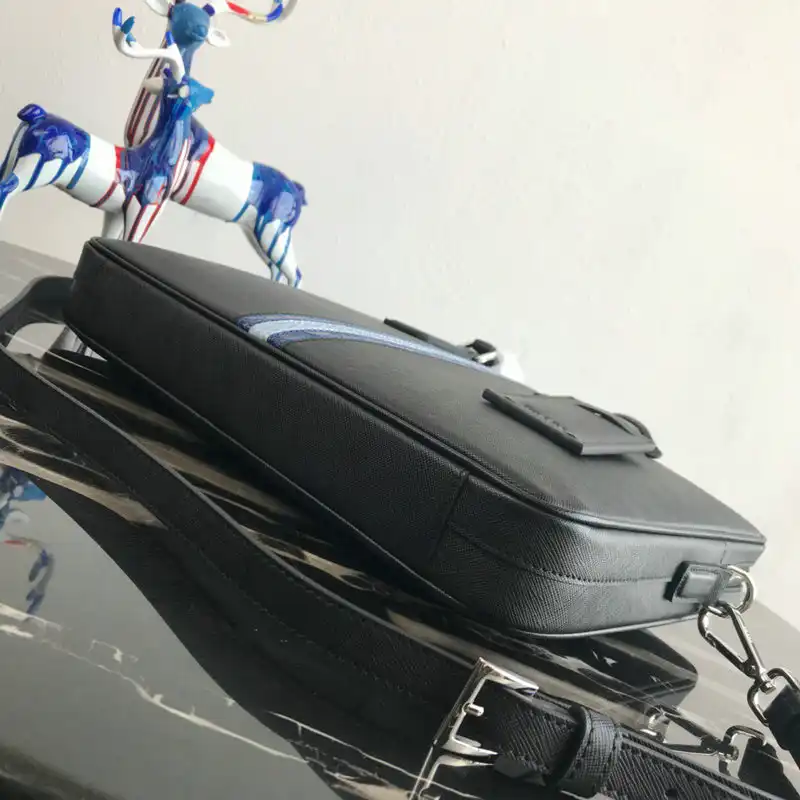 Pra*a s bags 2110yz0051