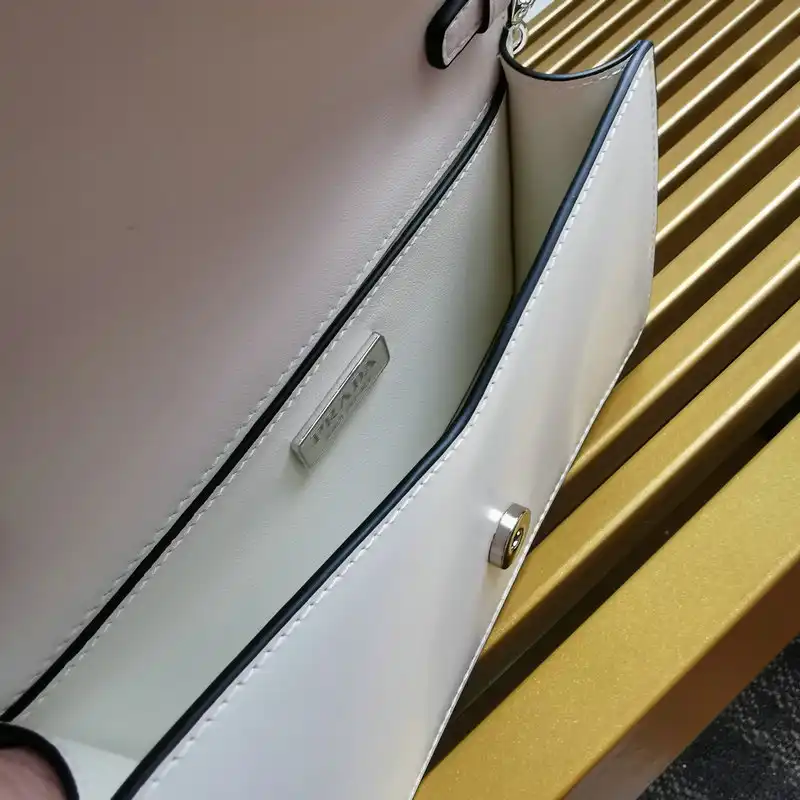 Pra*a bags 2111fy0027