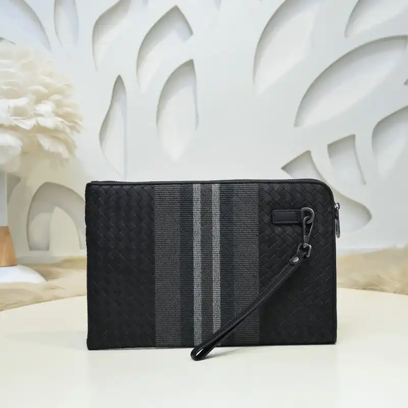 bo*te*ga Ve*ne*ta bags 2111yz0014