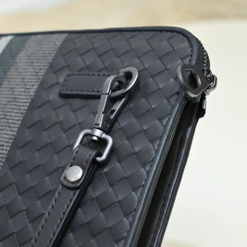 bo*te*ga Ve*ne*ta bags 2111yz0014