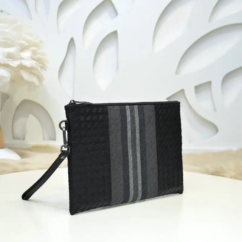 bo*te*ga Ve*ne*ta bags 2111yz0015