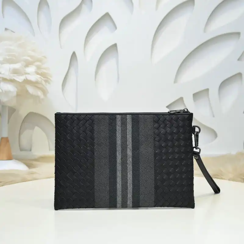 bo*te*ga Ve*ne*ta bags 2111yz0015