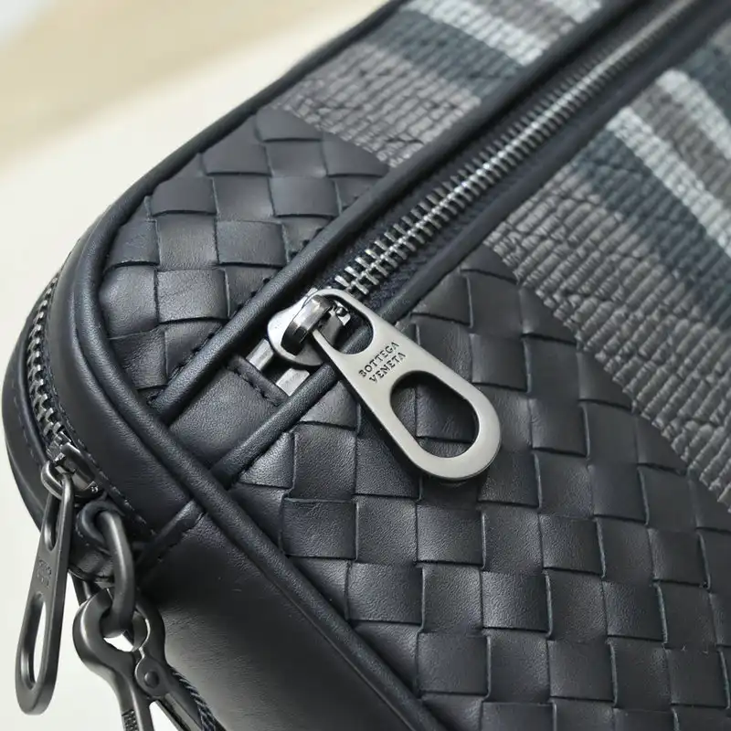 bo*te*ga Ve*ne*ta bags 2111yz0016