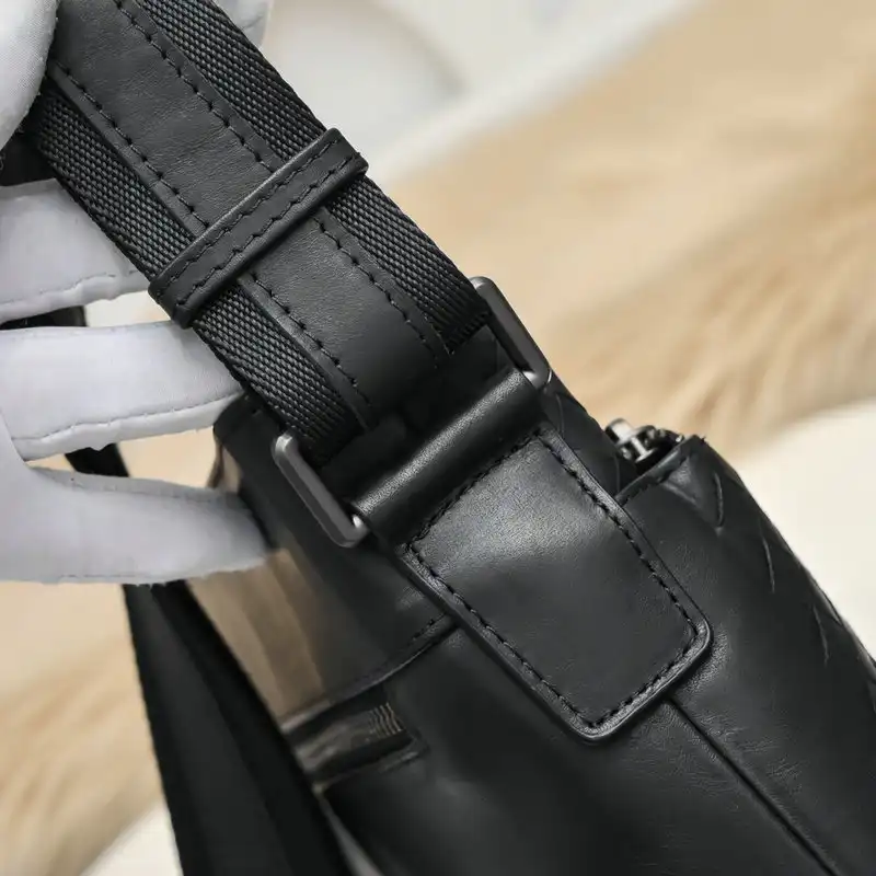 bo*te*ga Ve*ne*ta bags 2111yz0024