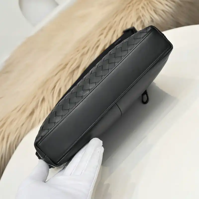 bo*te*ga Ve*ne*ta bags 2111yz0024