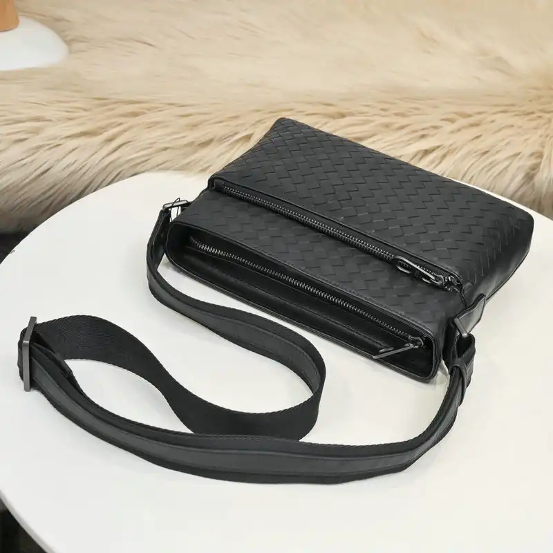 bo*te*ga Ve*ne*ta bags 2111yz0024