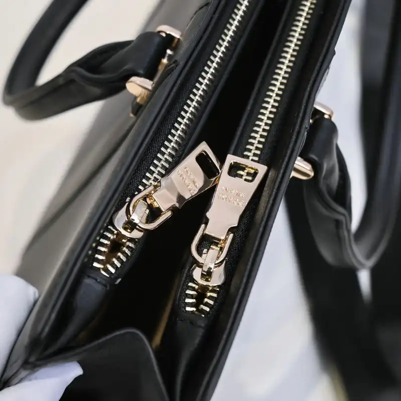 Pra*a bags 2111yz0058