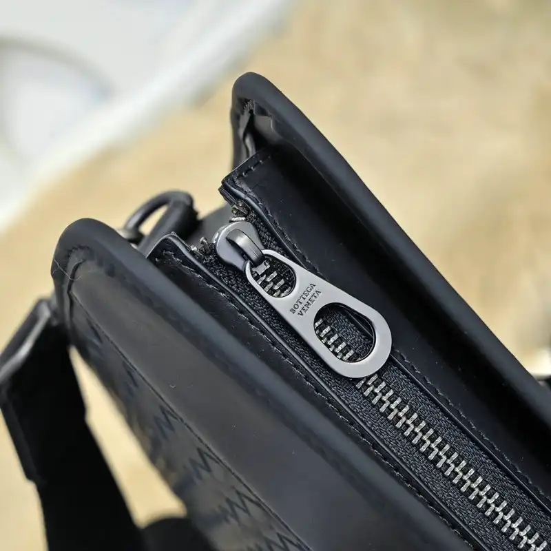 bo*te*ga Ve*ne*ta bags 2111yz0086