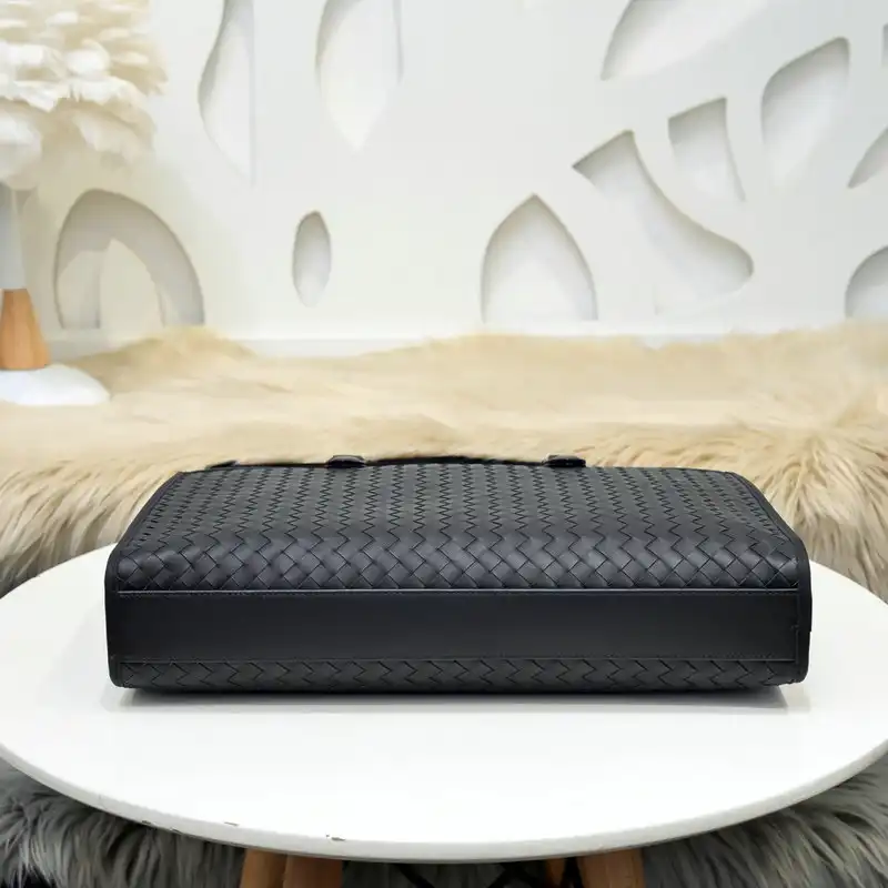 bo*te*ga Ve*ne*ta bags 2111yz0086