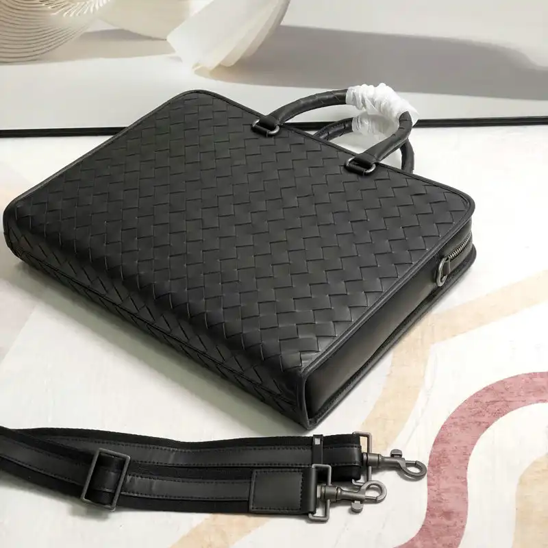 bo*te*ga Ve*ne*ta bags 2111yz0089