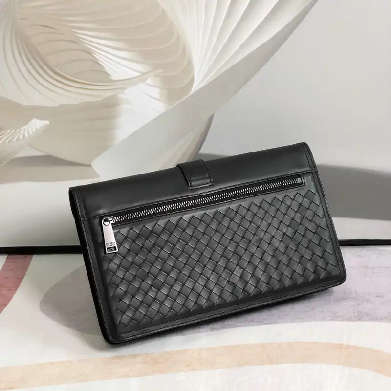 bo*te*ga Ve*ne*ta bags 2111yz0090