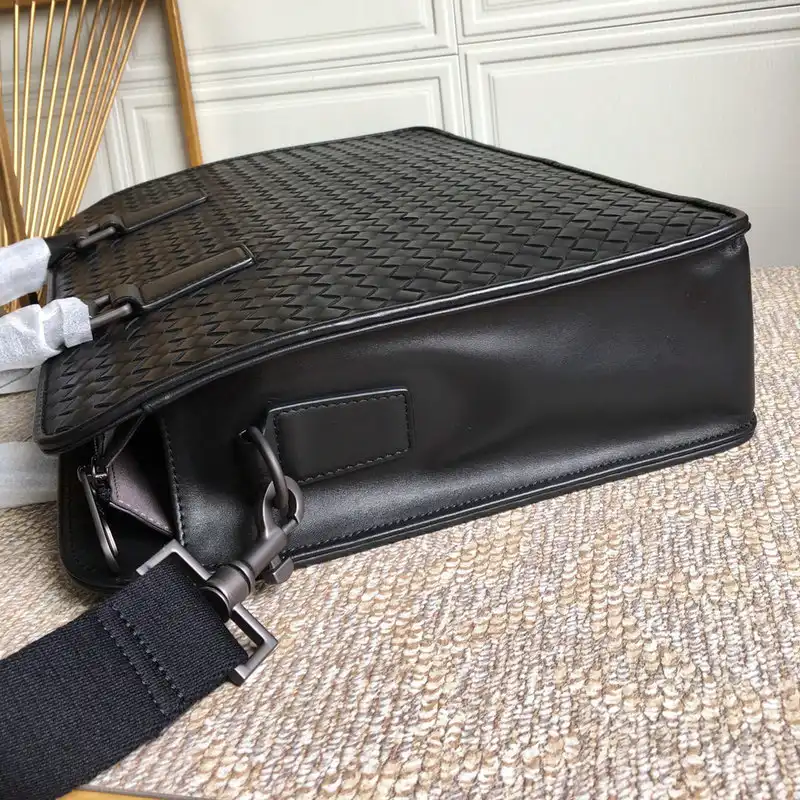 bo*te*ga Ve*ne*ta bag 2112sf0057