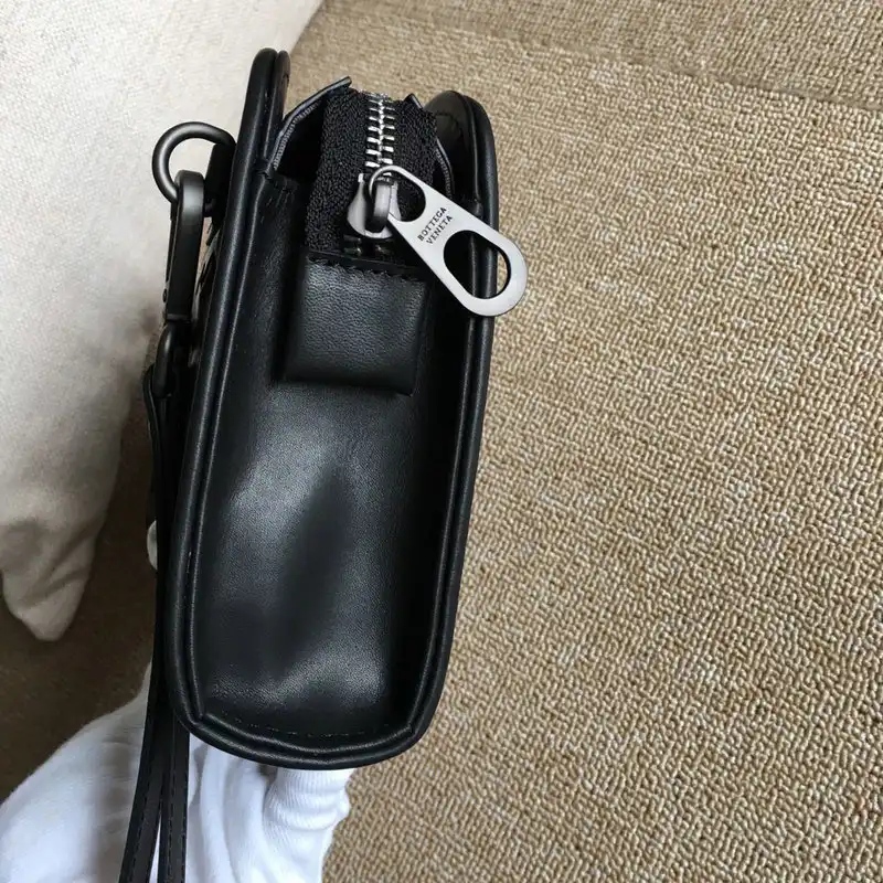 bo*te*ga Ve*ne*ta bag 2112sf0102