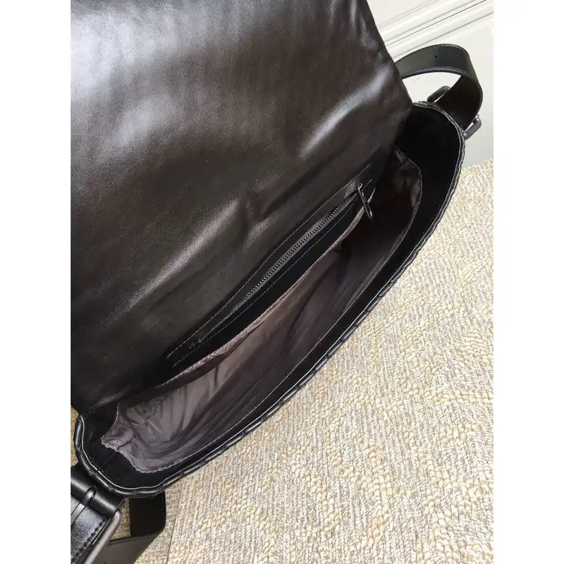 bo*te*ga Ve*ne*ta bag 2112sf0103