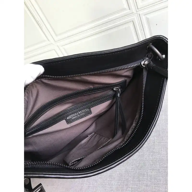 bo*te*ga Ve*ne*ta bag 2112sf0104