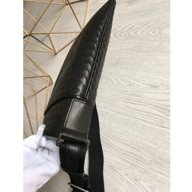 bo*te*ga Ve*ne*ta bag 2112sf0105