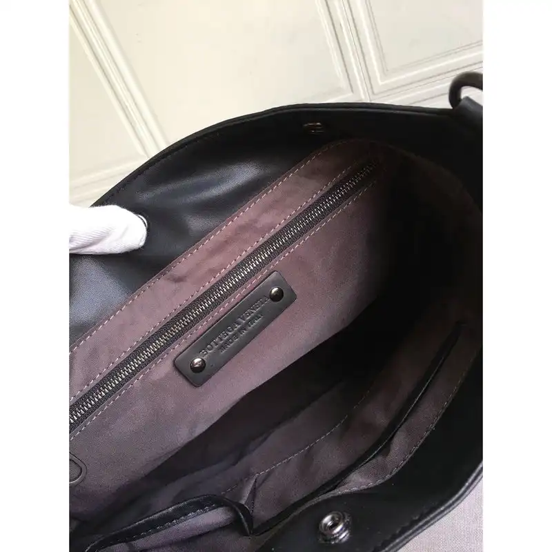 bo*te*ga Ve*ne*ta bag 2112sf0107