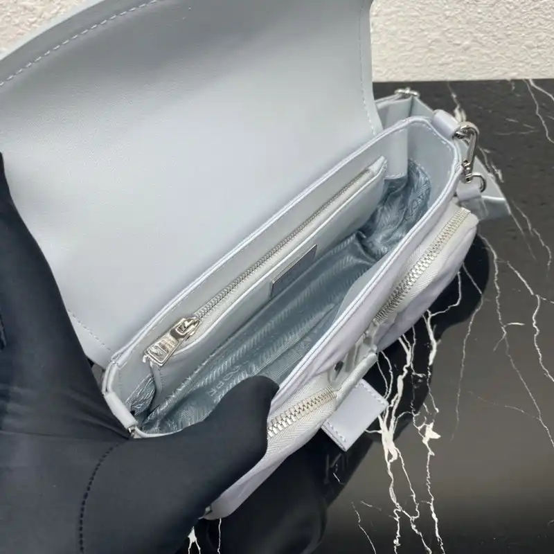 Pra*a bag 2201dj0008