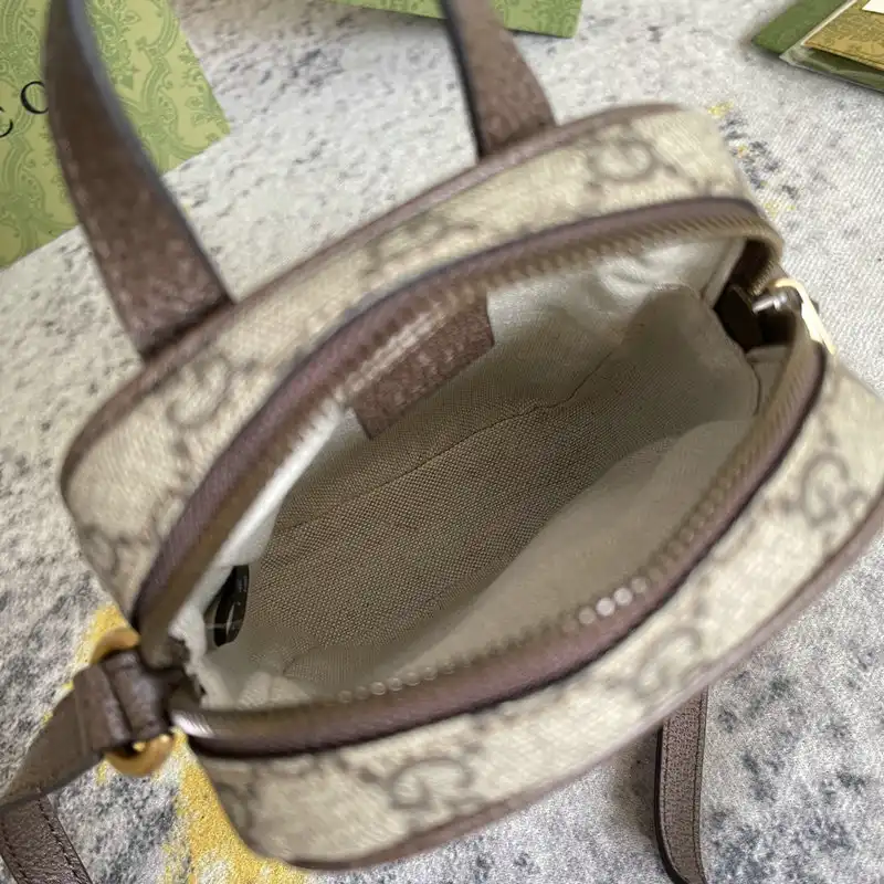 G*u*i bag 2201dj0044