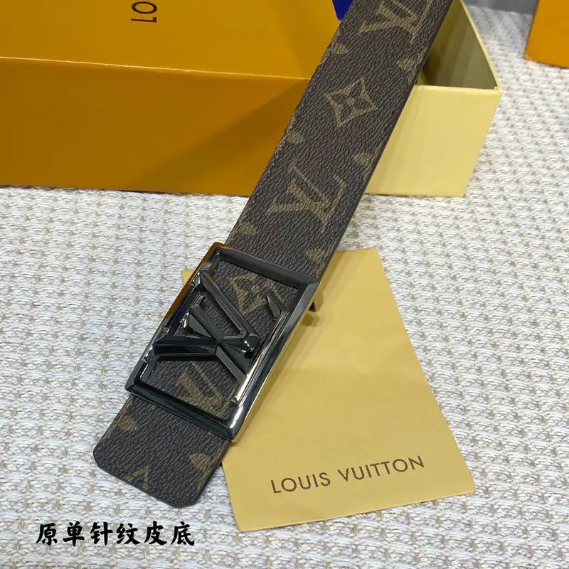 LV Belts 2201XA0085