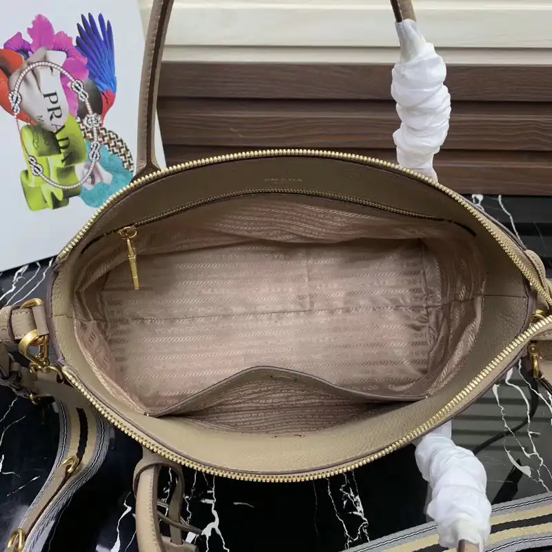 Pra*a bag 2204ya0042