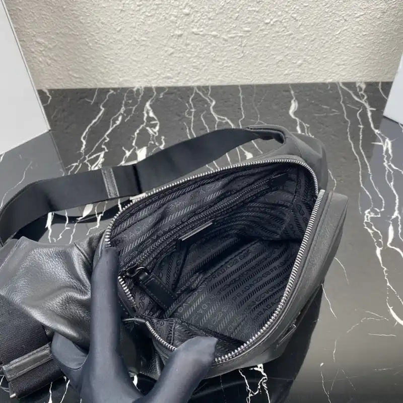 Pra*a bag 2204ya0089