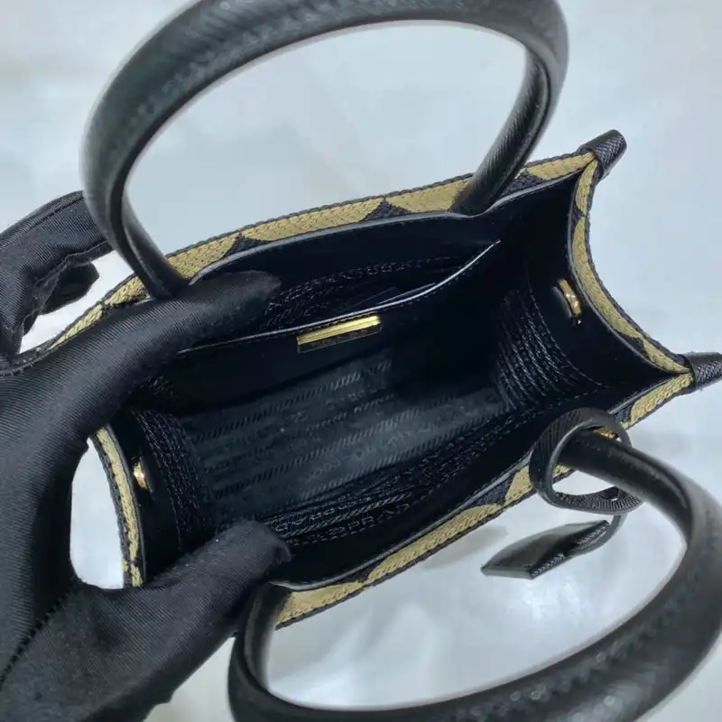 Pra*a bag 2204yz0003