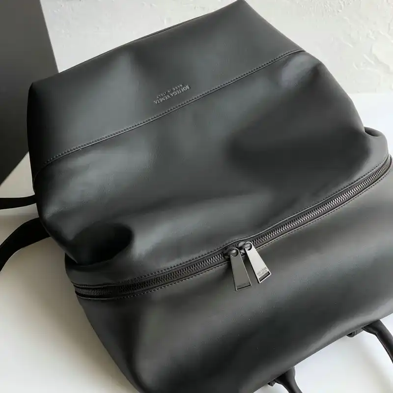 bo*te*ga Ve*ne*ta bag 2209sf0003