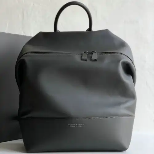 bo*te*ga Ve*ne*ta bag 2209sf0003