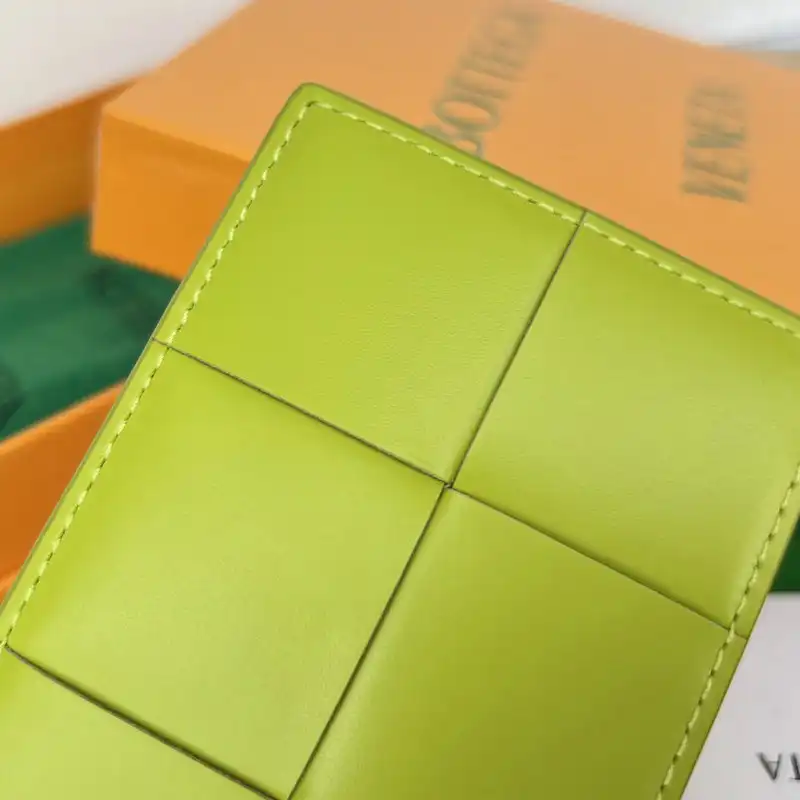 bo*te*ga Ve*ne*ta bag 2209sf0017