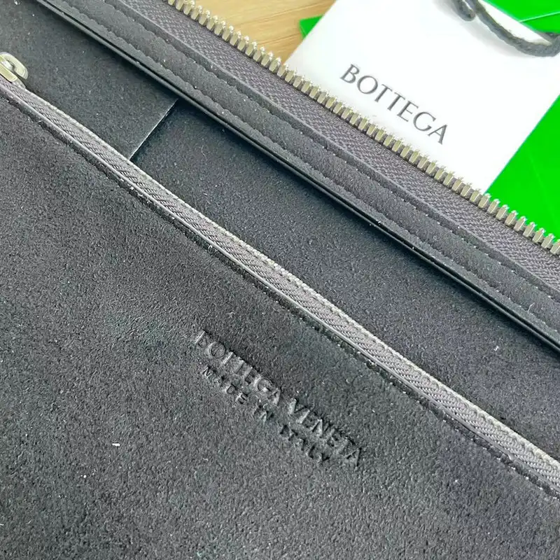 bo*te*ga Ve*ne*ta bag 2209sf0028