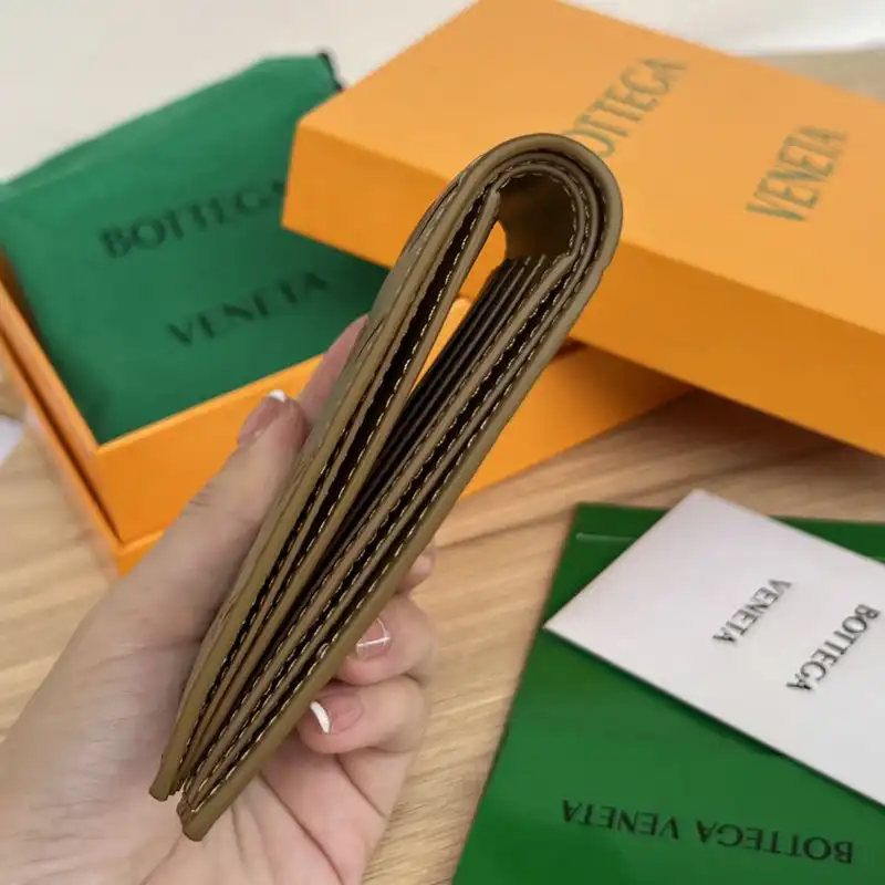 bo*te*ga Ve*ne*ta bag 2209sf0099