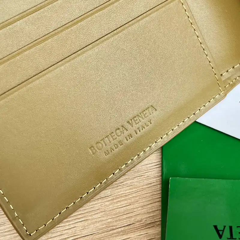 bo*te*ga Ve*ne*ta bag 2209sf0099