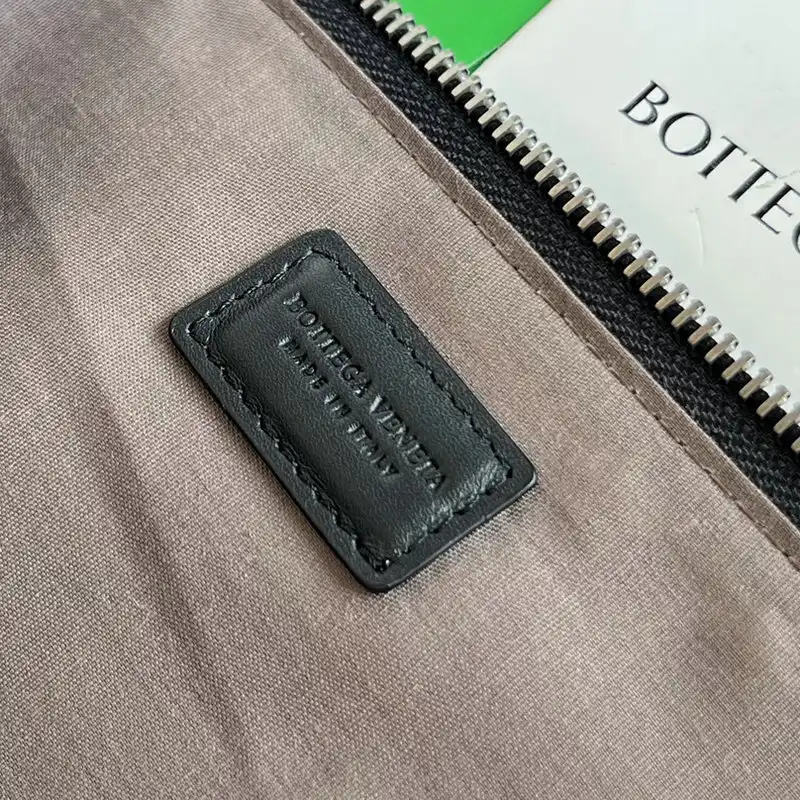 bo*te*ga Ve*ne*ta bag 2209sf0130