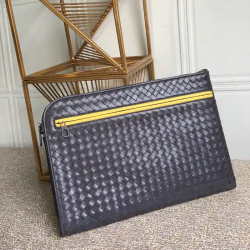 bo*te*ga Ve*ne*ta bag 2209sf0142