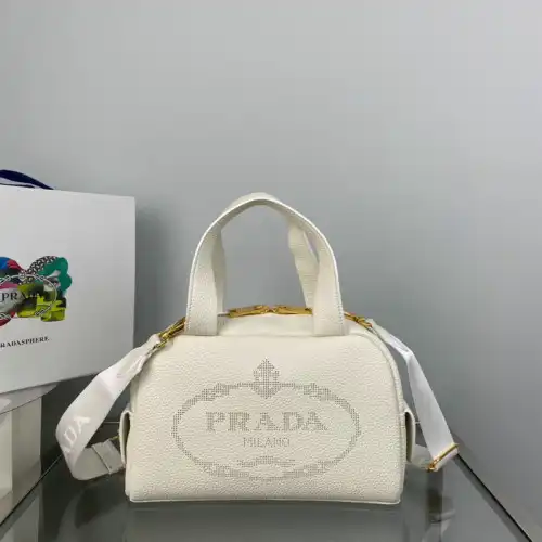 Pra*a bag 2209yz0019