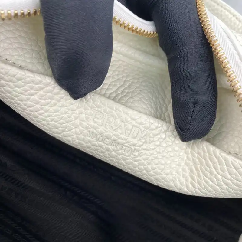 Pra*a bag 2209yz0019