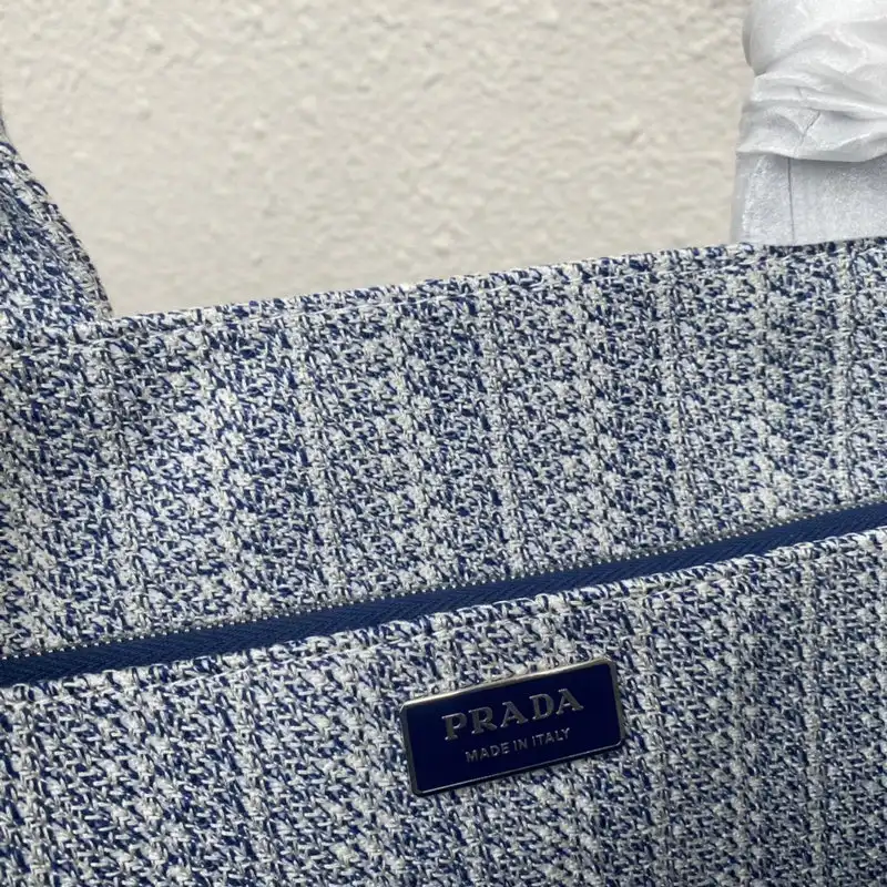 Pra*a bag 2209yz0087