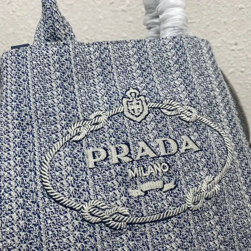 Pra*a bag 2209yz0090