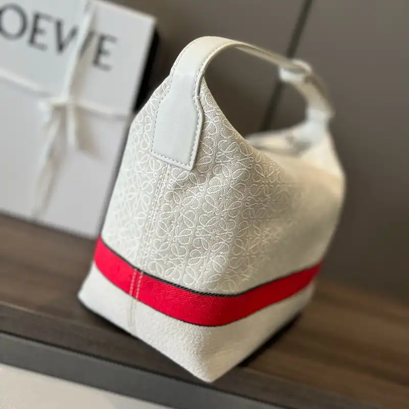 L0ew* bag 2210ya0045