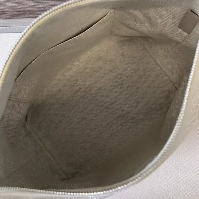 L0ew* bag 2210ya0045