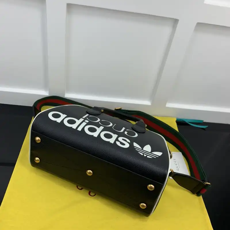 G*u*i bag 2210ya0145