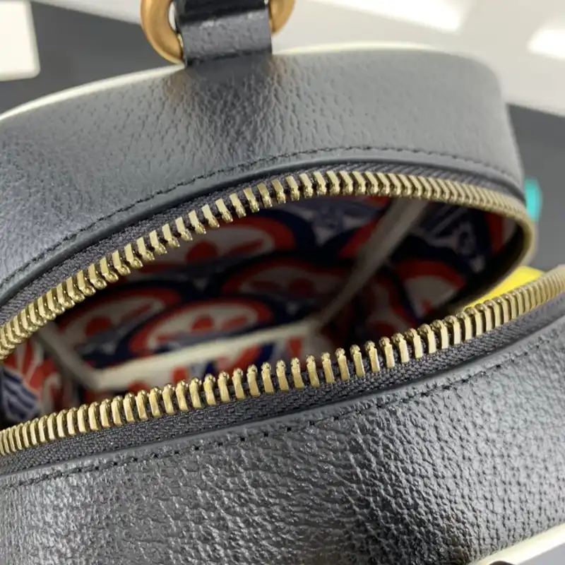 G*u*i bag 2210ya0163