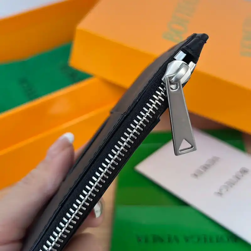 bo*te*ga Ve*ne*ta bag 2211sf0040