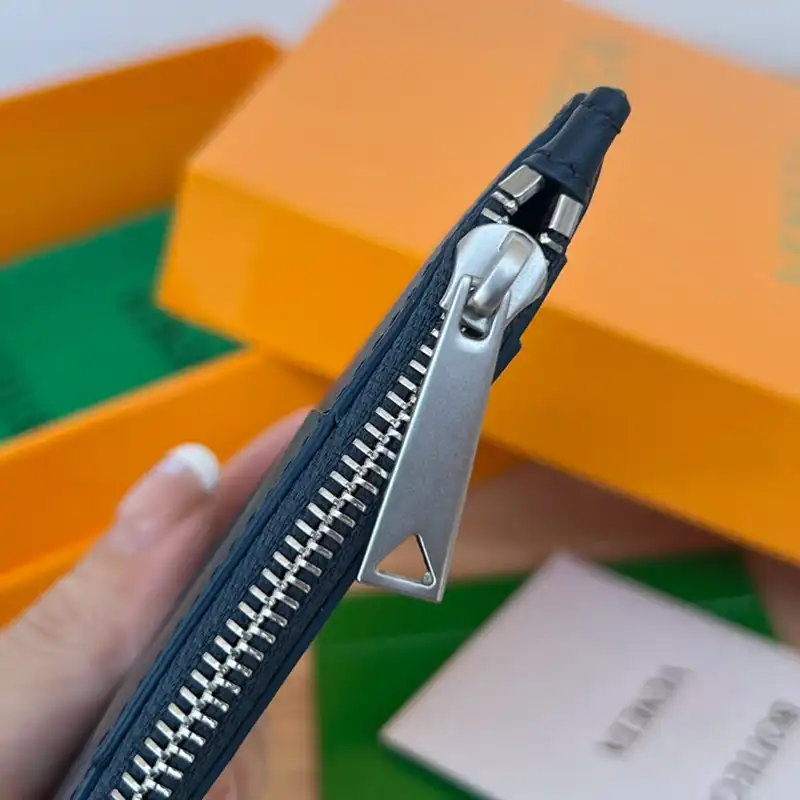 bo*te*ga Ve*ne*ta bag 2211sf0042